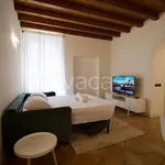 Rent 2 bedroom apartment of 67 m² in Salò