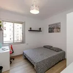 Rent 5 bedroom apartment in Barcelona