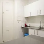 Rent 3 bedroom apartment of 120 m² in Lisbon