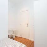 Rent a room of 140 m² in madrid