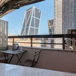 Rent a room of 140 m² in madrid