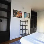 Rent a room in paris