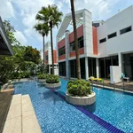 Rent 2 bedroom apartment of 75 m² in Singapore