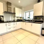 Rent 4 bedroom house in South East England