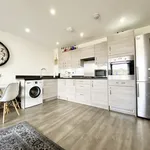 Rent 1 bedroom apartment of 650 m² in Hertsmere