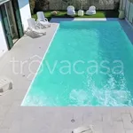 Rent 5 bedroom house of 200 m² in Pozzallo