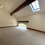 Rent 4 bedroom flat in Calderdale