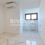 Rent 5 bedroom apartment of 240 m² in Roma