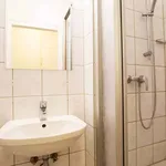 Miete 4 Schlafzimmer wohnung von 38 m² in Berlin