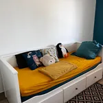 Appartement de 80 m² avec 4 chambre(s) en location à Marseille