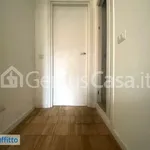 Affitto 2 camera casa di 45 m² in Milan