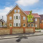 Rent 2 bedroom apartment in Reigate and Banstead