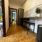 Rent a room of 130 m² in madrid