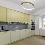 Pronajměte si 1 ložnic/e byt o rozloze 43 m² v Capital City of Prague