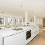 Huur 3 slaapkamer appartement van 165 m² in Oude Pijp