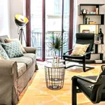 Rent 6 bedroom apartment of 95 m² in Barcelona