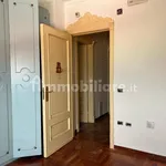 Rent 4 bedroom apartment of 105 m² in Naples