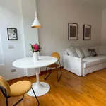 Rent 1 bedroom apartment of 45 m² in Como