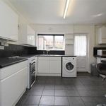 Rent 3 bedroom house in East Midlands