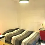 Rent 2 bedroom apartment in Lyon