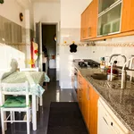 Rent 2 bedroom apartment of 100 m² in Linda-a-Velha