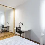 Rent 2 bedroom apartment of 40 m² in Madrid