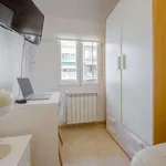 Rent a room of 100 m² in madrid