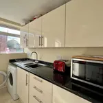 Rent 2 bedroom apartment in Basingstoke and Deane