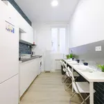 Rent a room of 94 m² in madrid