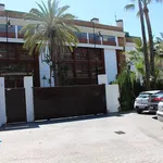 Rent 3 bedroom apartment of 295 m² in Marbella