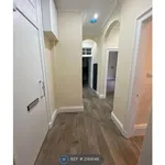 Rent 3 bedroom flat in Scotland