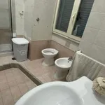 Rent 1 bedroom apartment of 50 m² in Napoli