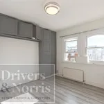 Rent 3 bedroom flat in London