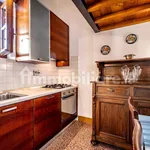 Rent 1 bedroom apartment of 59 m² in Florence