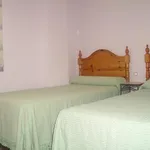 Rent 2 bedroom apartment of 70 m² in Valencia']