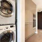 Appartement de 613 m² avec 2 chambre(s) en location à Vancouver