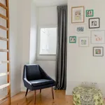 Rent 1 bedroom apartment in Lisbon