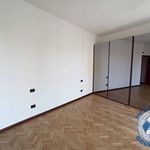 Affitto 2 camera appartamento di 72 m² in Monza