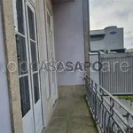 Rent 4 bedroom house of 259 m² in Porto