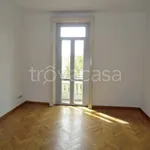 Rent 3 bedroom apartment of 80 m² in Milano