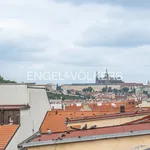 Pronajměte si 4 ložnic/e byt o rozloze 120 m² v Prague