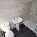 Rent 3 bedroom house in East Midlands