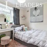 Rent 2 bedroom flat in Epsom and Ewell