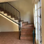 Rent 2 bedroom apartment of 100 m² in Pretoria