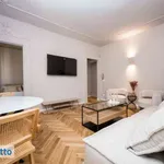 Rent 1 bedroom apartment of 50 m² in Milan