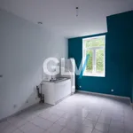 Rent 4 bedroom house of 77 m² in Lille