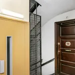 Rent 6 bedroom apartment in Barcelona