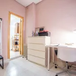 Rent a room of 120 m² in valencia