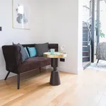 Rent 5 bedroom apartment of 130 m² in Paris