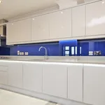 Rent 2 bedroom apartment in  London